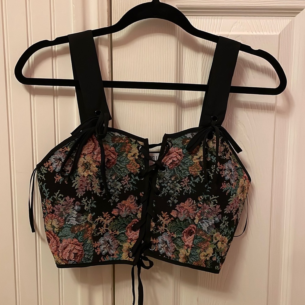 Floral crop top size medium